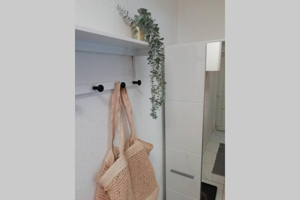 Sarmantni Apartman Malecka Zagreb Buitenkant foto